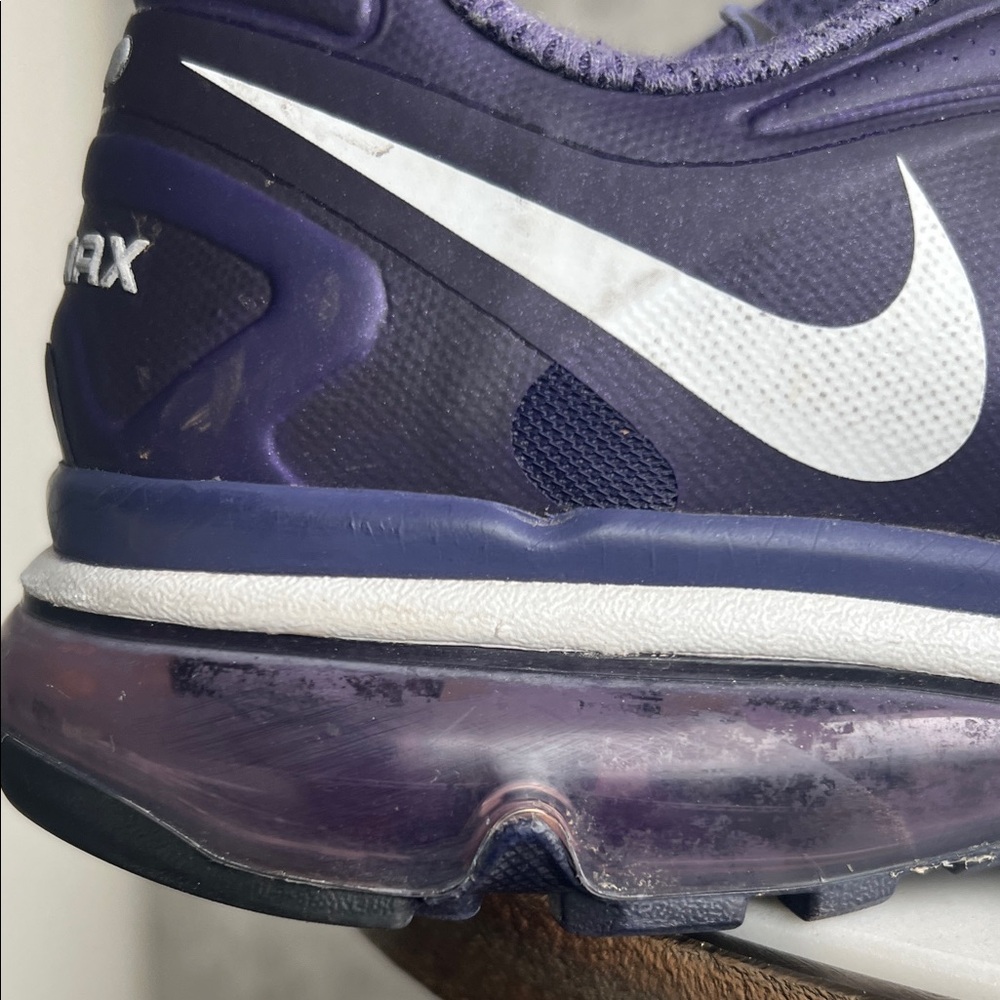 Nike Purple and White Women's Sneakers - Picture 10 of 11